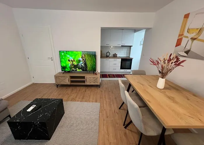 Modern Near Centre Apartament Szkodra